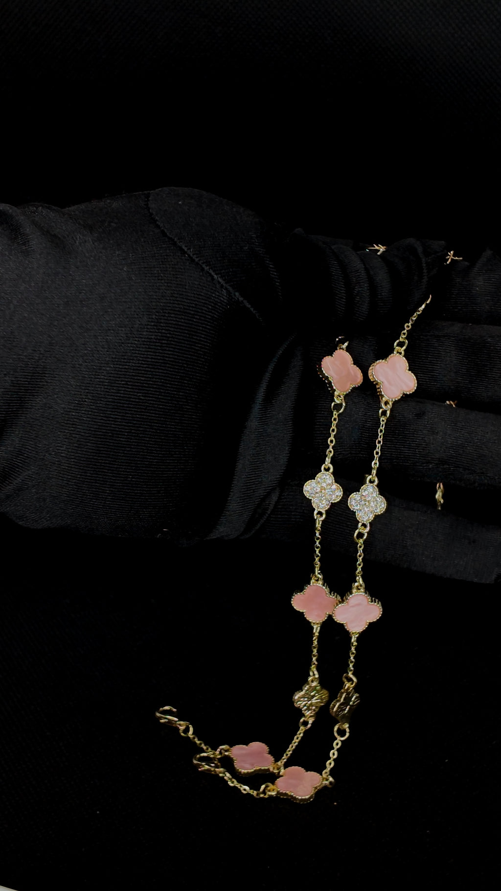 PINK CLOVER BRACELET