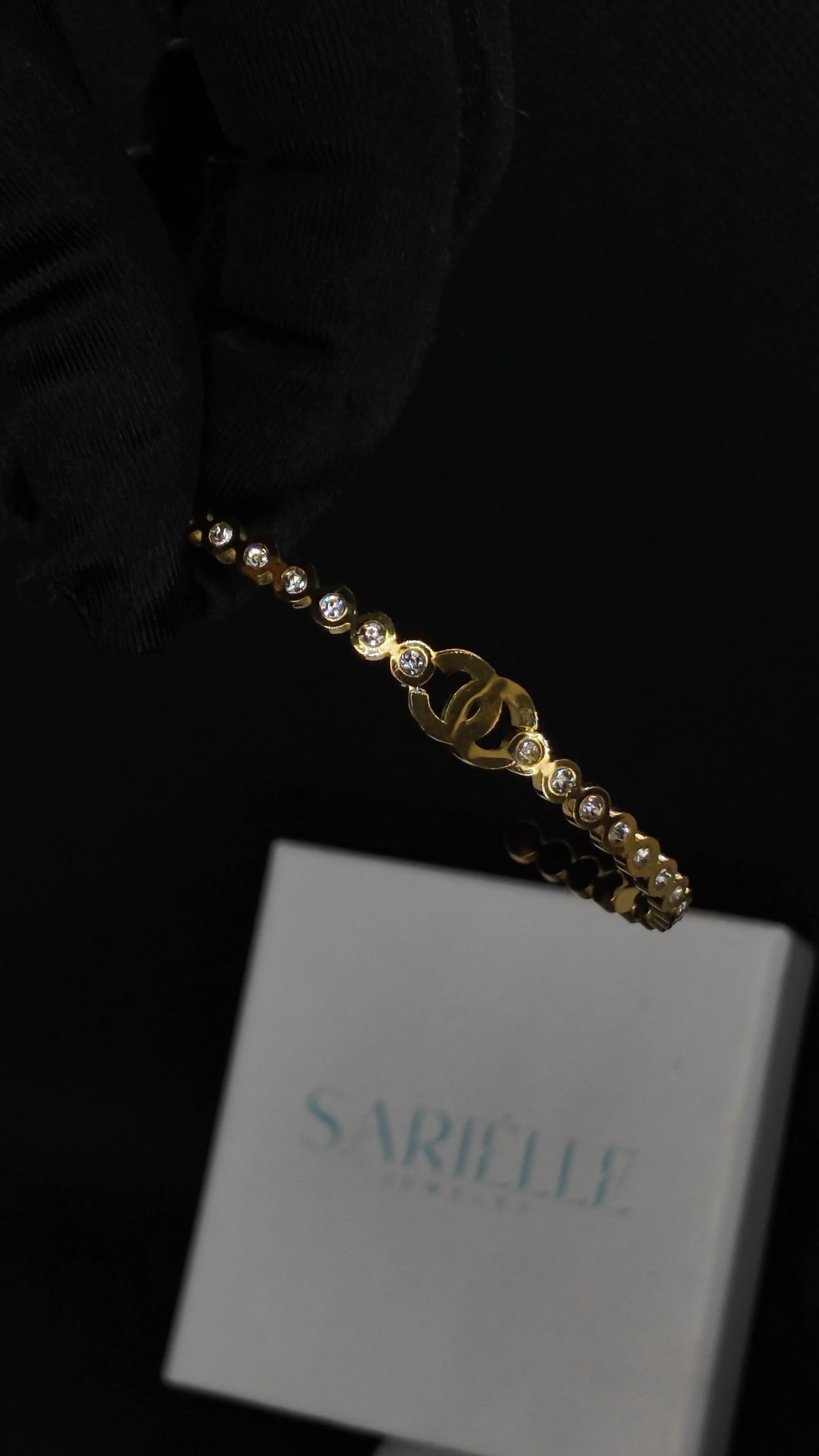 CLASSY C BANGLE