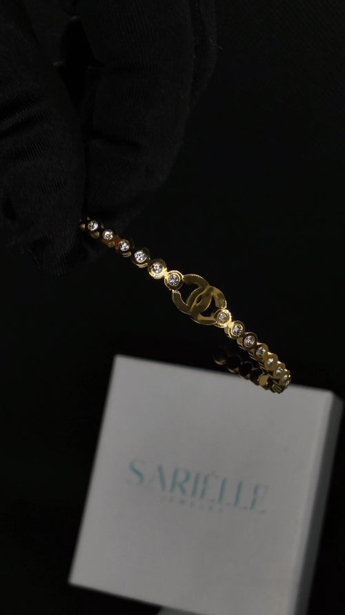 CLASSY C BANGLE