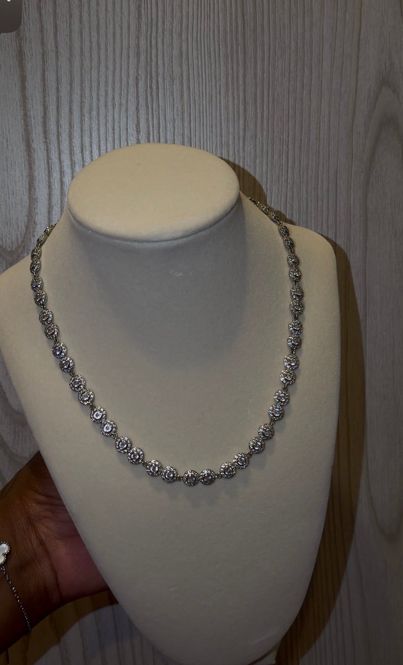 HALO NECKLACE